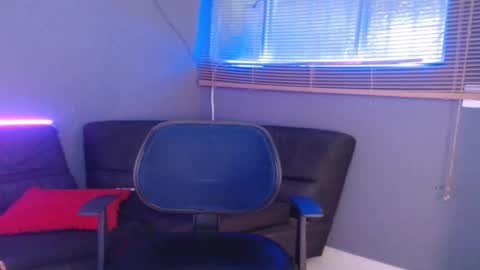 Snapshot of kenny__hot chatting on November 12, 2025, 5:13 pm kenny online show from November 12, 2025, 5:13 pm