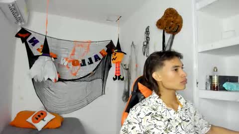 Snapshot of kenshi_roa chatting on November 1, 2025, 8:27 am kenshi_roa online show from November 1, 2025, 8:27 am