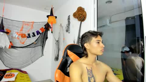 Snapshot of kenshi_roa chatting on November 17, 2025, 9:09 pm kenshi_roa online show from November 17, 2025, 9:09 pm