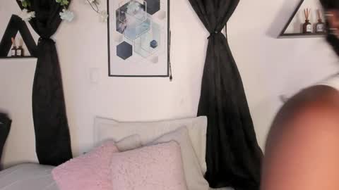 KENTHA  online show from April 9, 2026, 10:20 am