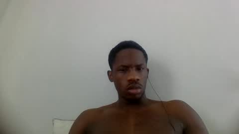 keonuw261682 online show from January 15, 2025, 3:07 pm