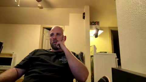 kepkon00 online show from April 19, 2026, 3:39 am