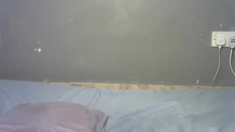 kering_lovly online show from January 13, 2026, 10:15 pm