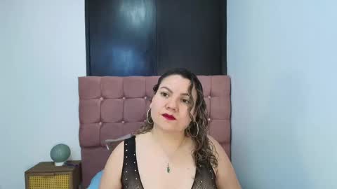 Snapshot of kerly_mature42 chatting on October 2, 2025, 12:23 pm KERLY online show from October 2, 2025, 12:23 pm