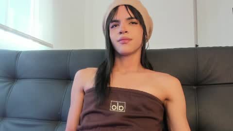 Kerly online show from July 22, 2026, 2:42 pm