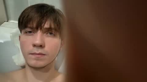 Snapshot of kero180 chatting on February 10, 2025, 1:03 am Kero online show from February 10, 2025, 1:03 am