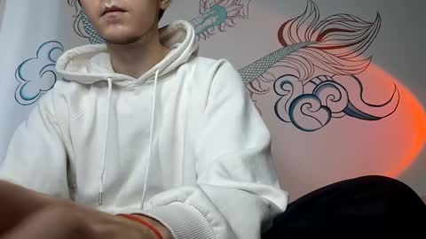Snapshot of kero180 chatting on February 10, 2025, 11:46 am Kero online show from February 10, 2025, 11:46 am
