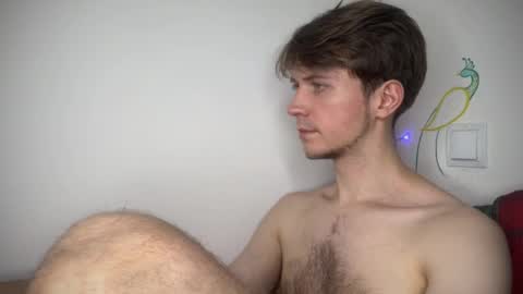 Kero online show from November 28, 2025, 7:27 pm