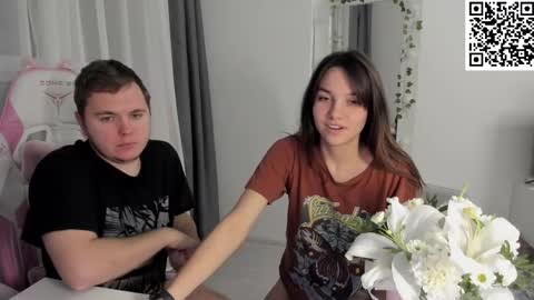 kesh_mne online show from December 13, 2025, 7:53 pm