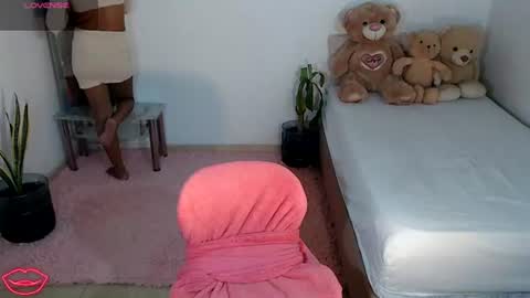 Mia  online show from July 23, 2026, 3:54 pm