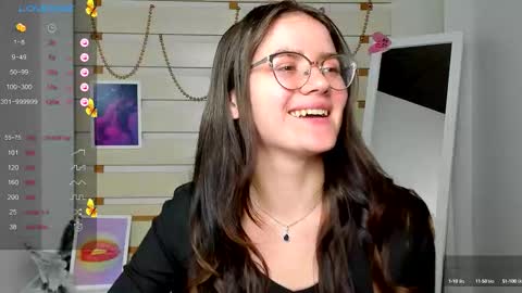 Snapshot of ketrin_pirsss chatting on September 13, 2025, 7:19 am Ketrin online show from September 13, 2025, 7:19 am