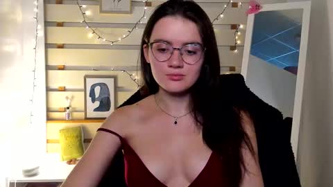 Snapshot of ketrin_pirsss chatting on September 21, 2025, 6:53 pm Ketrin online show from September 21, 2025, 6:53 pm