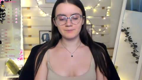 Snapshot of ketrin_pirsss chatting on November 21, 2025, 7:34 pm Ketrin online show from November 21, 2025, 7:34 pm