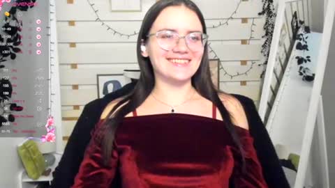 Snapshot of ketrin_pirsss chatting on December 21, 2025, 7:54 pm Ketrin online show from December 21, 2025, 7:54 pm