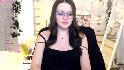 Snapshot of ketrin_pirsss chatting on January 14, 2026, 7:30 pm Ketrin online show from January 14, 2026, 7:30 pm