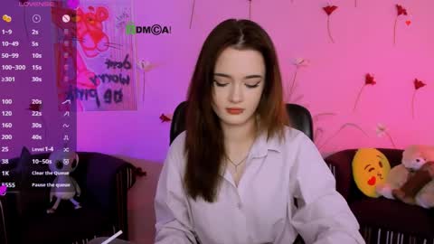 ketty_kitt online show from April 8, 2026, 8:09 pm