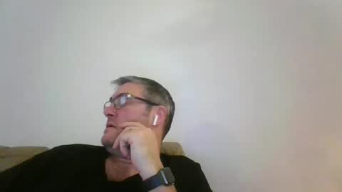 Snapshot of kevfromchat chatting on December 27, 2024, 2:33 pm kevfromchat online show from December 27, 2024, 2:33 pm