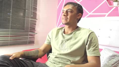 Snapshot of keviin_miller_ chatting on December 5, 2024, 12:08 am online show from December 5, 2024, 12:08 am