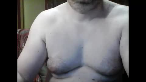 Snapshot of kevin803908 chatting on November 18, 2025, 2:50 am kevin803908 online show from November 18, 2025, 2:50 am