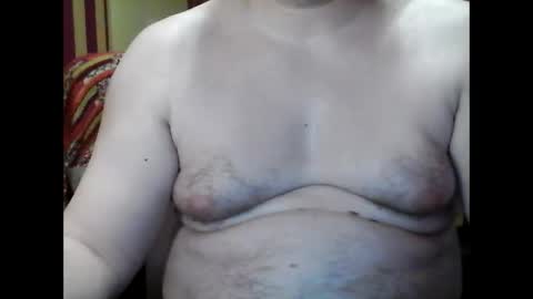 Snapshot of kevin803908 chatting on December 2, 2025, 9:32 pm kevin803908 online show from December 2, 2025, 9:32 pm