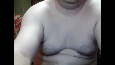 Snapshot of kevin803908 chatting on December 4, 2025, 9:34 pm kevin803908 online show from December 4, 2025, 9:34 pm