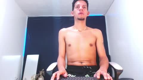 Kev online show from February 5, 2025, 11:55 am