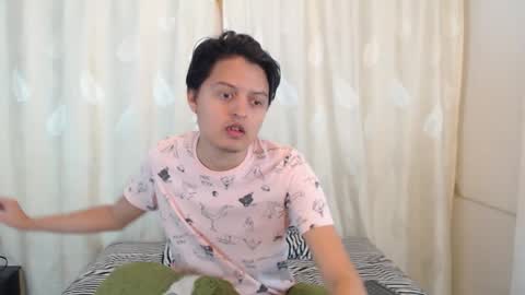 Snapshot of kevin_charless chatting on February 2, 2026, 11:09 am Kevin online show from February 2, 2026, 11:09 am