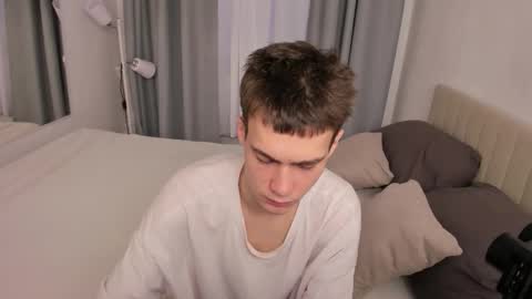 Ask me online show from November 23, 2025, 11:10 am