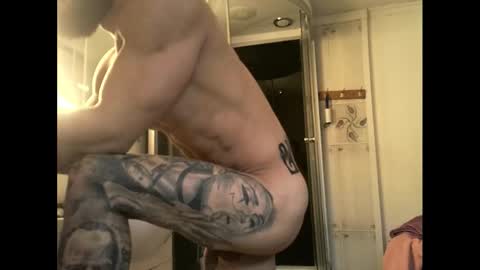 Snapshot of kevin_muscle1 chatting on January 13, 2026, 8:41 am Kevin online show from January 13, 2026, 8:41 am