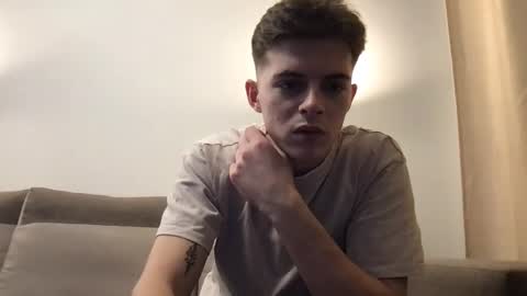 Snapshot of kevin_o8 chatting on December 21, 2024, 2:30 am kevinsport online show from December 21, 2024, 2:30 am