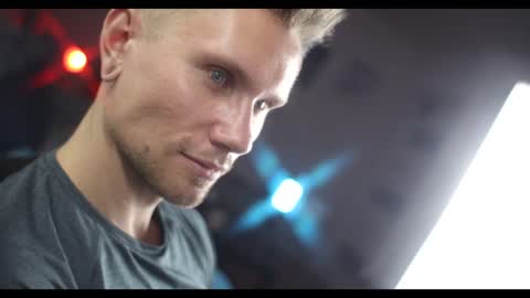 Kev online show from December 3, 2024, 10:40 pm