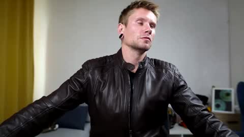 Kev online show from September 22, 2025, 12:51 pm