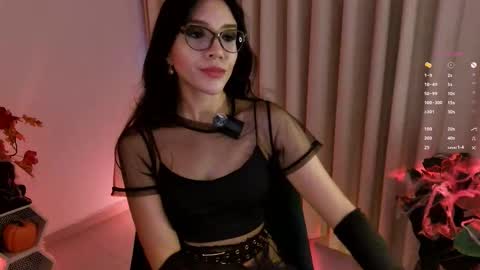 Keyla online show from October 27, 2025, 9:19 pm