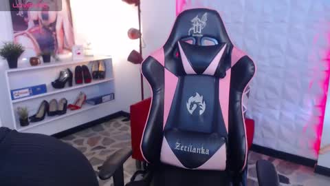 Keyla  online show from September 16, 2025, 11:11 am