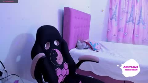 Snapshot of keylli_brownss chatting on December 2, 2024, 11:29 pm Keylli online show from December 2, 2024, 11:29 pm