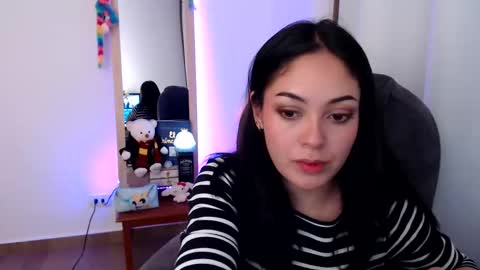 Liss online show from November 18, 2025, 2:06 am