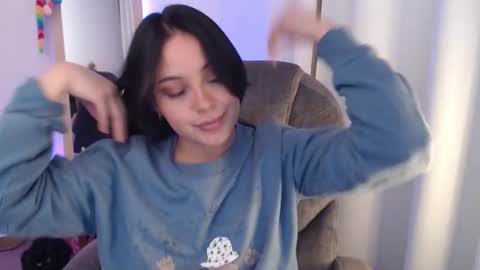 Snapshot of khal_girl chatting on May 19, 2026, 2:40 am Liss online show from May 19, 2026, 2:40 am