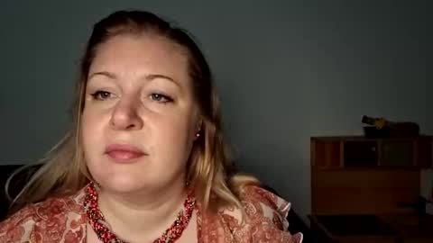 Snapshot of khaleesi0890 chatting on November 17, 2025, 7:25 am khaleesi0890 online show from November 17, 2025, 7:25 am