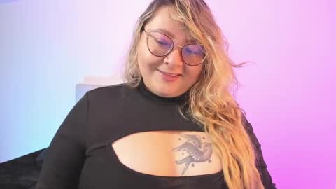 Snapshot of kharla_marin chatting on May 12, 2026, 1:03 am Kharla Marin online show from May 12, 2026, 1:03 am