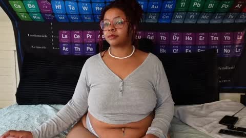 Khaya online show from April 17, 2026, 8:23 pm