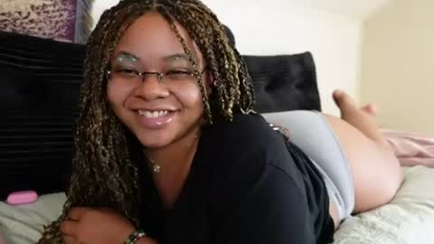 Snapshot of khayaparker chatting on July 6, 2026, 7:38 pm Khaya online show from July 6, 2026, 7:38 pm