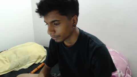 khevinlopezonig online show from December 30, 2024, 1:26 am