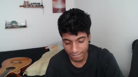 khevinlopezonig online show from February 12, 2025, 8:29 pm