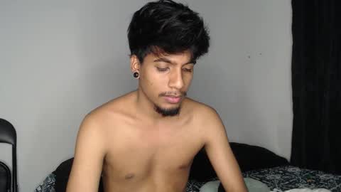 khevinlopezonig online show from October 12, 2025, 11:15 pm