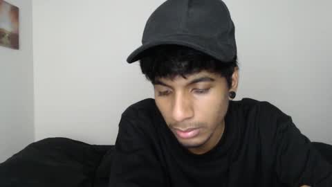 khevinlopezonig online show from November 23, 2025, 12:32 am