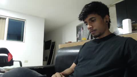 khevinlopezonig online show from March 30, 2026, 3:29 am