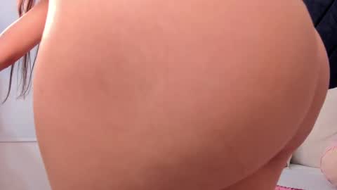 Snapshot of khloe_cutee chatting on September 15, 2025, 5:35 pm Khloe Cute online show from September 15, 2025, 5:35 pm