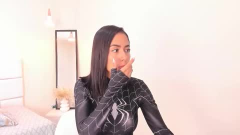 Snapshot of khloe_houston chatting on February 18, 2026, 1:07 pm Khloe online show from February 18, 2026, 1:07 pm