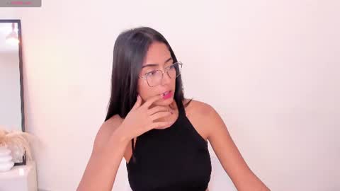 Snapshot of khloe_houston chatting on June 11, 2026, 1:20 pm Khloe online show from June 11, 2026, 1:20 pm