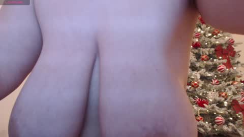 Snapshot of khloe_star chatting on December 6, 2024, 4:17 pm Khloe online show from December 6, 2024, 4:17 pm